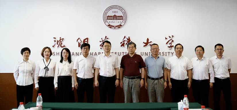 说明: 375A9568_副本 说明: 375A9568_副本